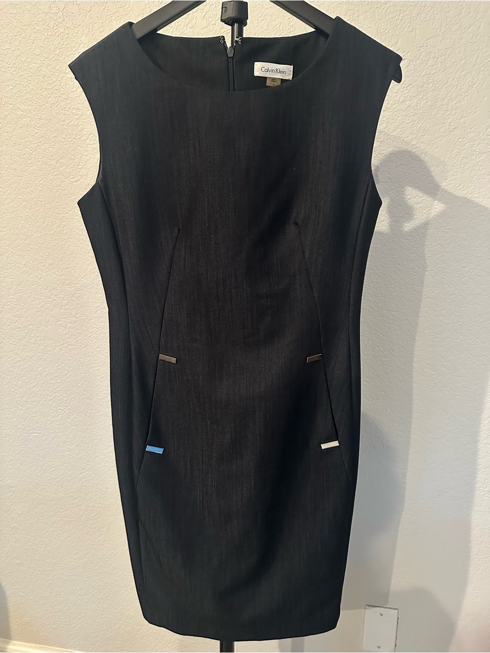 Calvin Klein Black Cap-Sleeve Sheath Dress Size 4